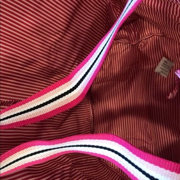 Victoria’s Secret Graphic Limited Edition Confetti Love Tassel Tote. - Picture 3 of 6